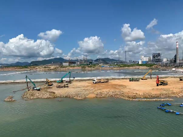 高速液壓夯實(shí)機(jī)廠家與中交四航局開(kāi)展學(xué)習(xí)交流實(shí)踐活動(dòng) 高速液壓夯實(shí)機(jī)廠家與中交四航局開(kāi)展學(xué)習(xí)交流實(shí)踐活動(dòng)