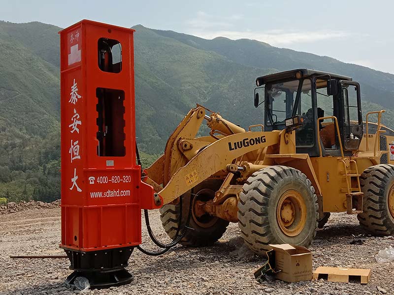 高速液壓夯實機(jī) 高速液壓夯實機(jī)