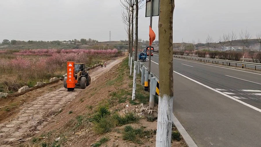 HC高速液壓夯實機 HC高速液壓夯實機